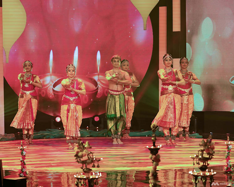 Watch popular Vasantham celebrities and more in Mediacorp’s Amarkala Deepavali countdown show