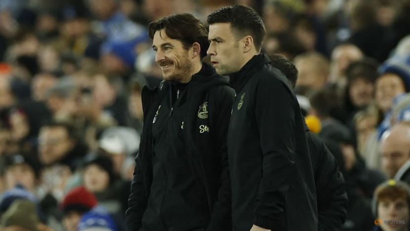 Everton see off Peterborough in FA Cup after Dyche sacking Everton see off Peterborough in FA Cup after Dyche sacking