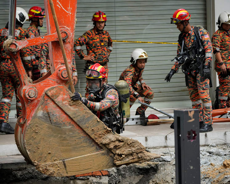 Kuala Lumpur sinkhole: A timeline of rescue efforts at the one-week mark
