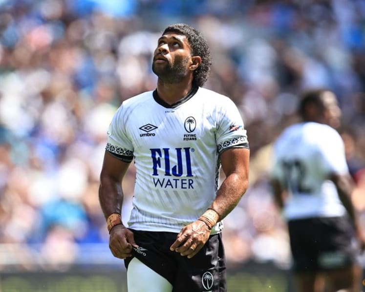 Rampant England bounce back to winning ways with 11-try spree against Fiji