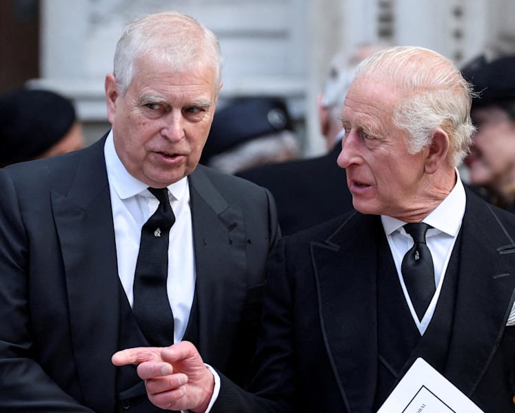 US lawmakers intensify calls for former British prince Andrew to address Epstein ties