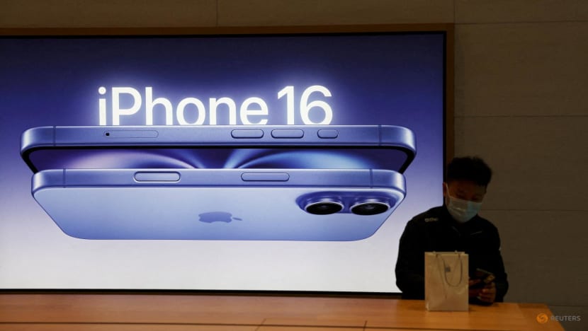Siasat hadapi tarif Trump: Apple angkut iPhone pakai 5 pesawat dari India dan China Siasat hadapi tarif Trump: Apple angkut iPhone pakai 5 pesawat dari India dan China