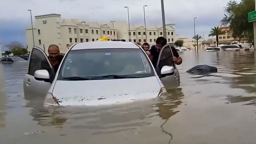 1 maut akibat banjir kilat di UAE; Emirates gantung khidmat daftar masuk penumpang