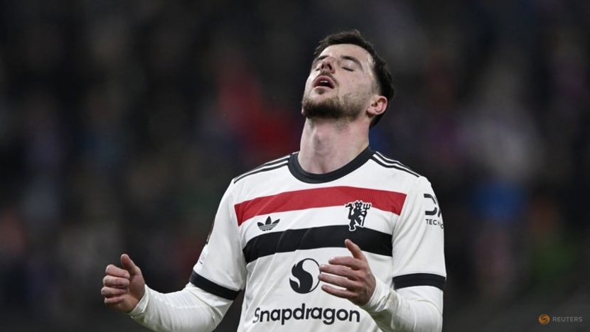 Man Utd's Mount set for long spell on sidelines with muscle injury, says Amorim