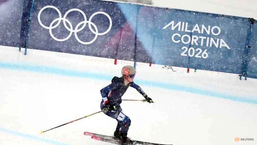 SkiMo-New sport begins in snowstorm
