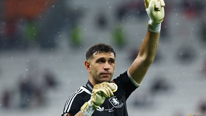 Chelsea sign goalkeeper Martinez from Aston Villa on three-year deal