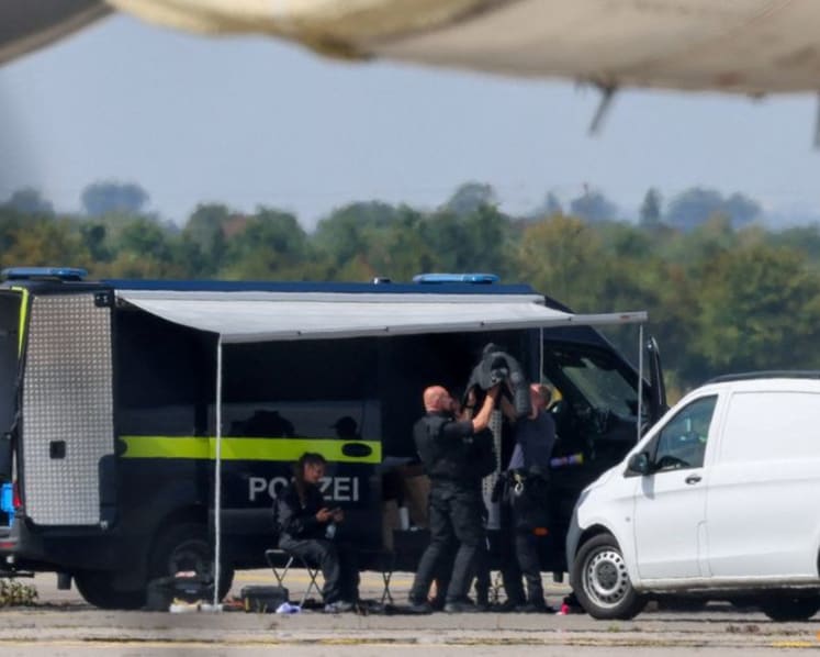 Germany boosts police anti-drone unit after airport incident