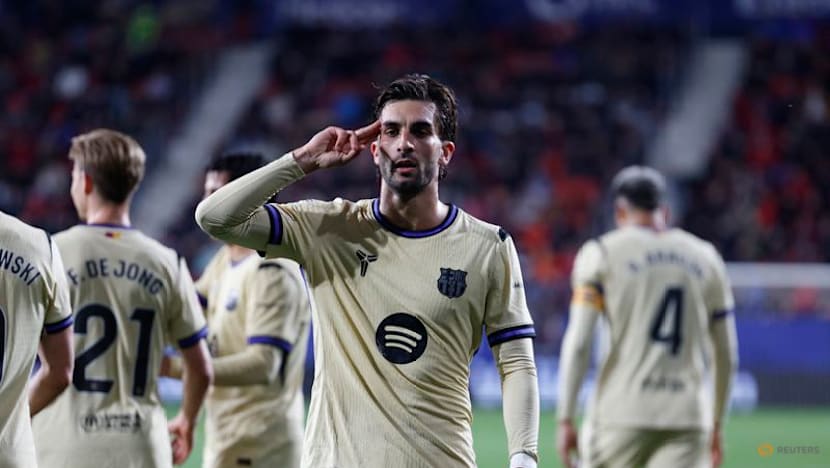 Barcelona close on LaLiga title with late win at Osasuna