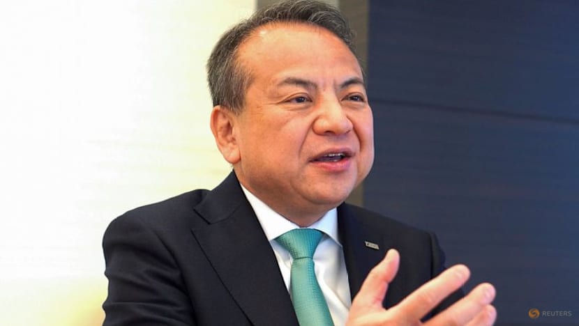 SMFG to boost 10-year JGB holdings if yields rise and stabilise, CEO says