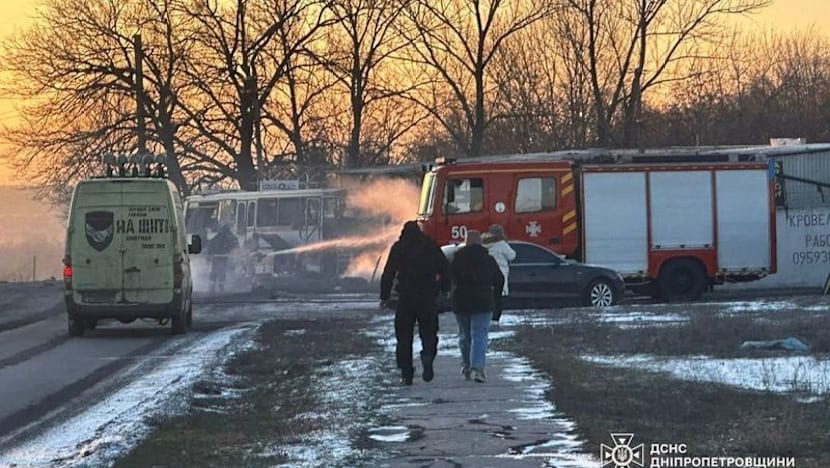 Ukraine: Mine Worker Bus Blown Up! 12 Dead - What Happens Next?!