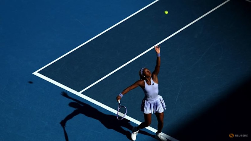 Sabalenka, Alcaraz ease into Australian Open quarters, Medvedev crashes out