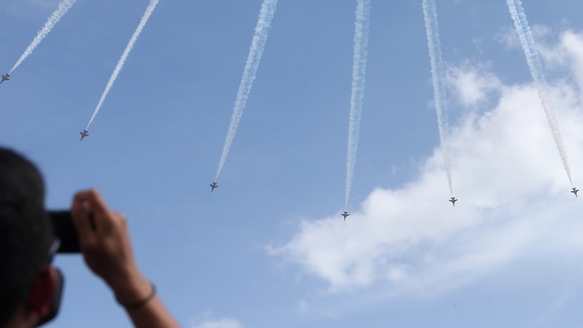 Aerial stunts, aircraft displays delight 80,000-strong crowd at S’pore Airshow