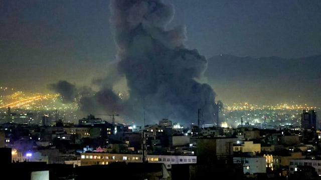 无视美国警告 伊朗：不惜一切代价自我防卫