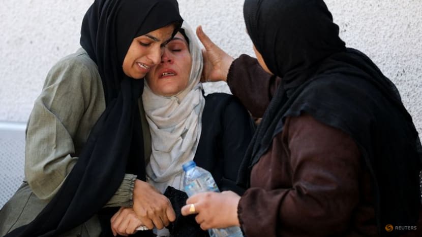 Israeli gunfire kills 17 people near Gaza aid site, health officials say Israeli gunfire kills 17 people near Gaza aid site, health officials say