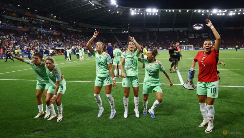 Girelli at the double as Italy strike late to reach Euro 2025 semi-finals Girelli at the double as Italy strike late to reach Euro 2025 semi-finals