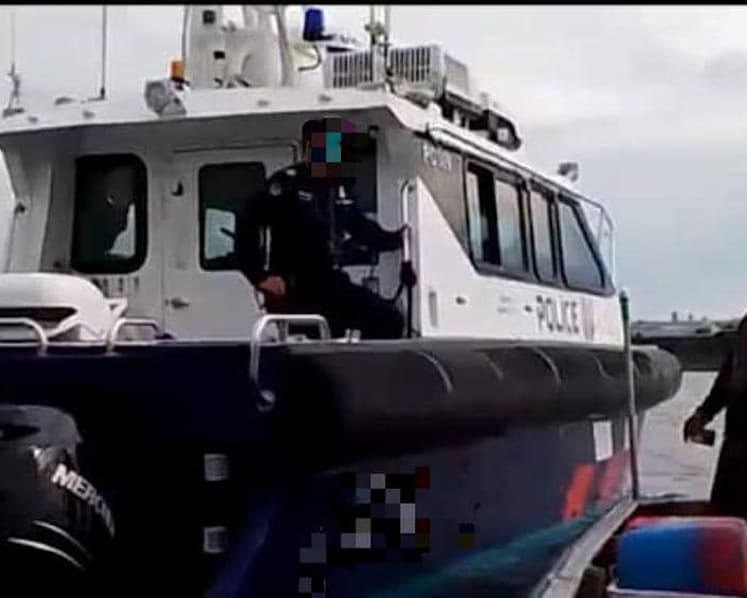 Singapore police refute allegations that Malaysian fishermen were chased away by Police Coast Guard