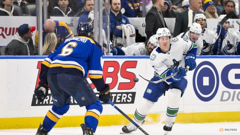 NHL roundup: Jets outlast Oilers in OT