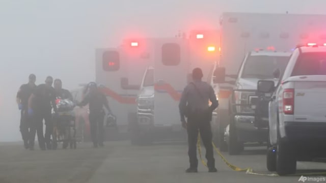 墨西哥海军小型飞机在美国得州坠毁 至少两人死亡