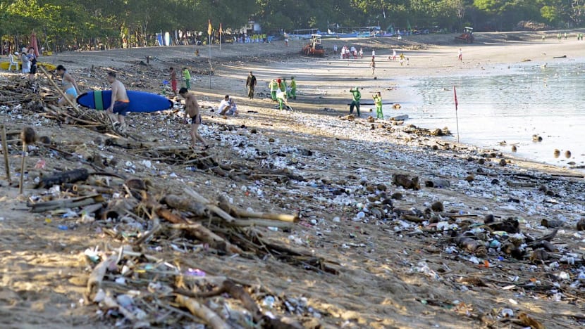 Pantai Bali kotor penuh sampah, jenderal Korsel mengeluh, Prabowo sentil Gubernur Koster