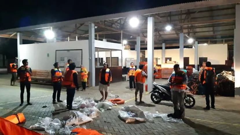 Gempa kuat Sulawesi cetus amaran tsunami Gempa kuat Sulawesi cetus amaran tsunami