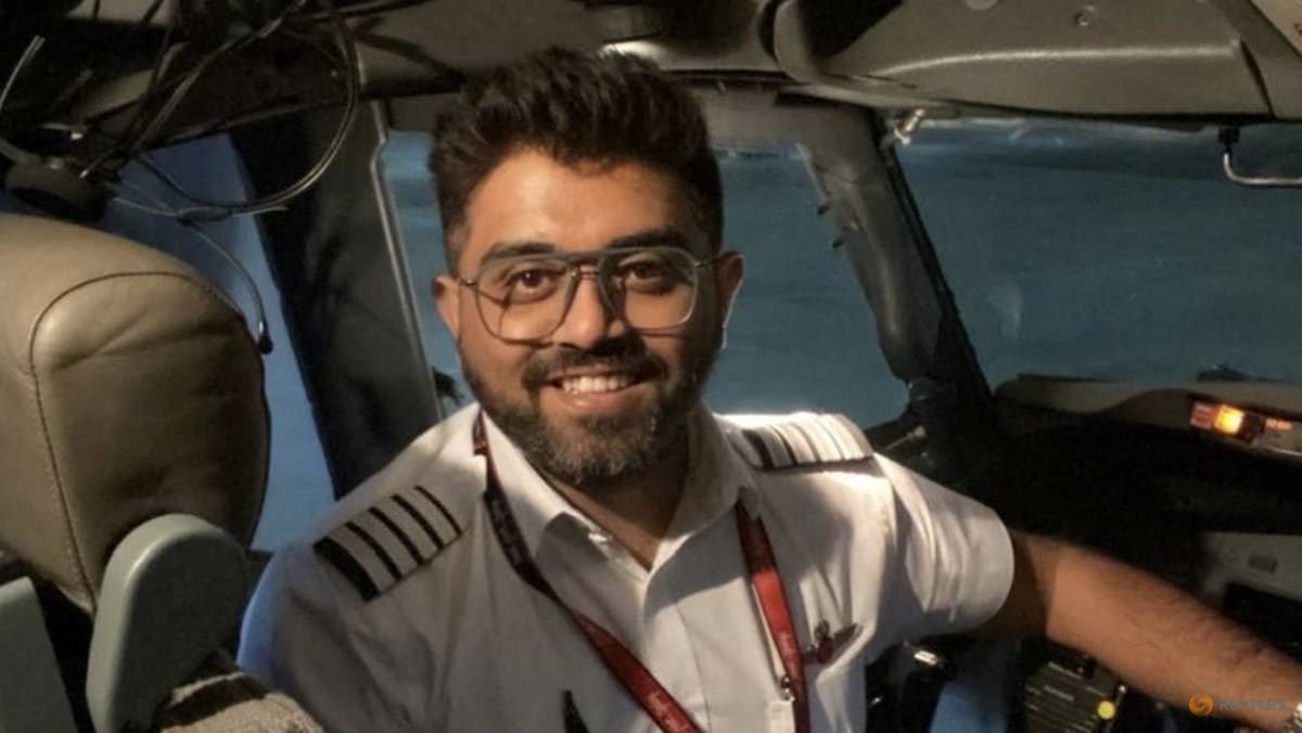 From textile engineering to cockpit hero: Indian pilot wins praise after flydubai drama - CNA