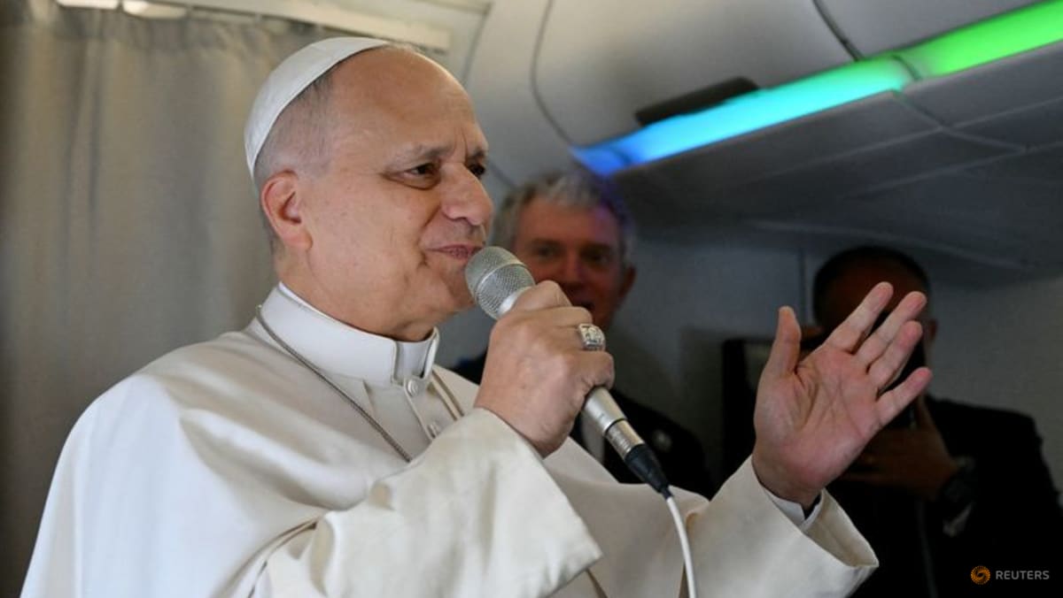 'I have no fear of the Trump administration': Pope Leo says will continue to speak out against war