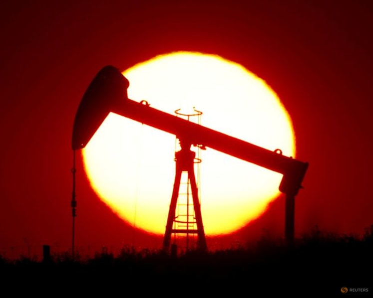 Oil rises as risks of prolonged Mideast conflict heighten supply worries
