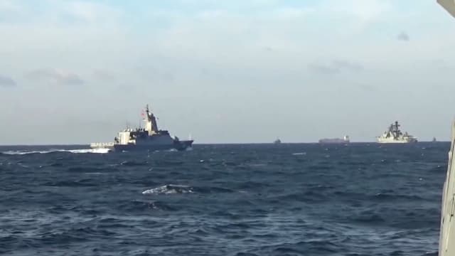 中俄11艘海军舰艇北上东海 日本提出交涉关切