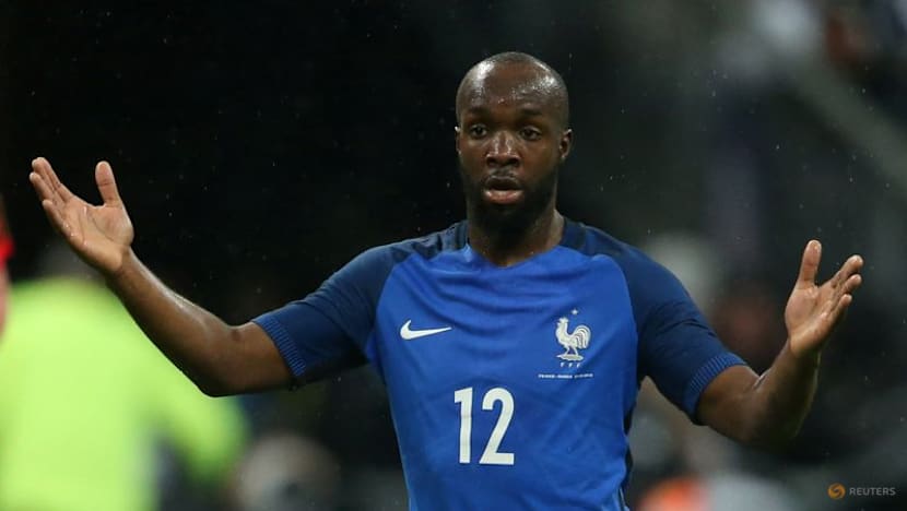 Dutch players' union backs lawsuit challenging FIFA transfer rules