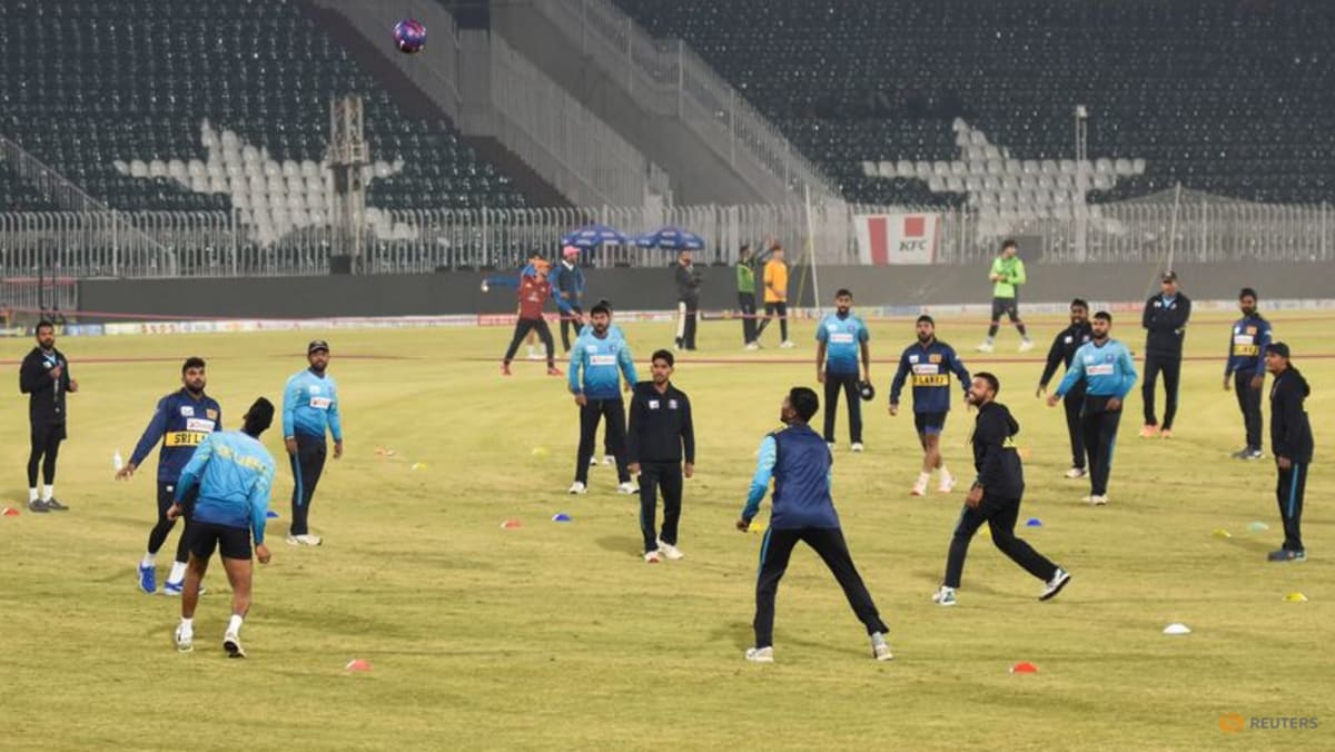 Pakistan beat Sri Lanka in second ODI as tour continues despite bombing