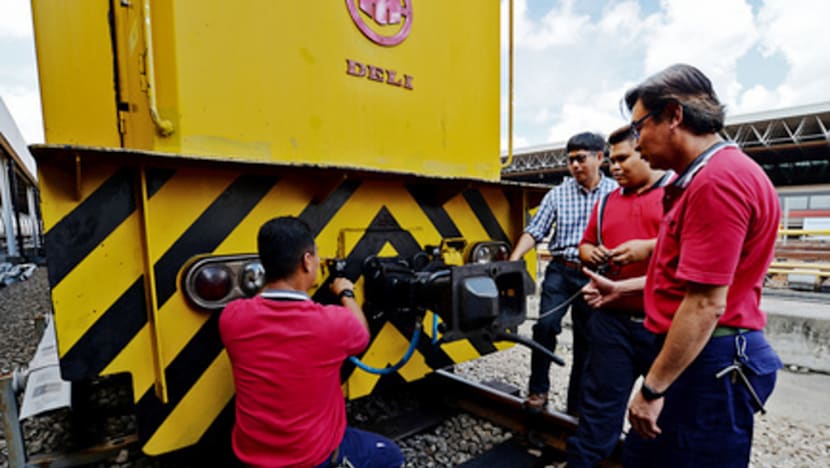 SMRT, SBS unveil training, career-development plans - CNA