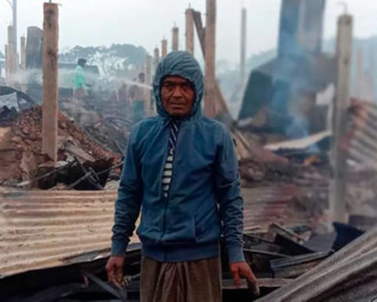 Fire destroys hundreds of homes in Rohingya refugee camp