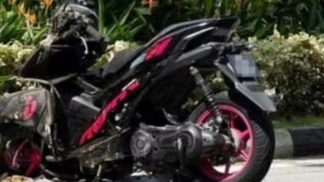 白沙浮一带摩托车同罗厘和巴士相撞 骑士不幸身亡