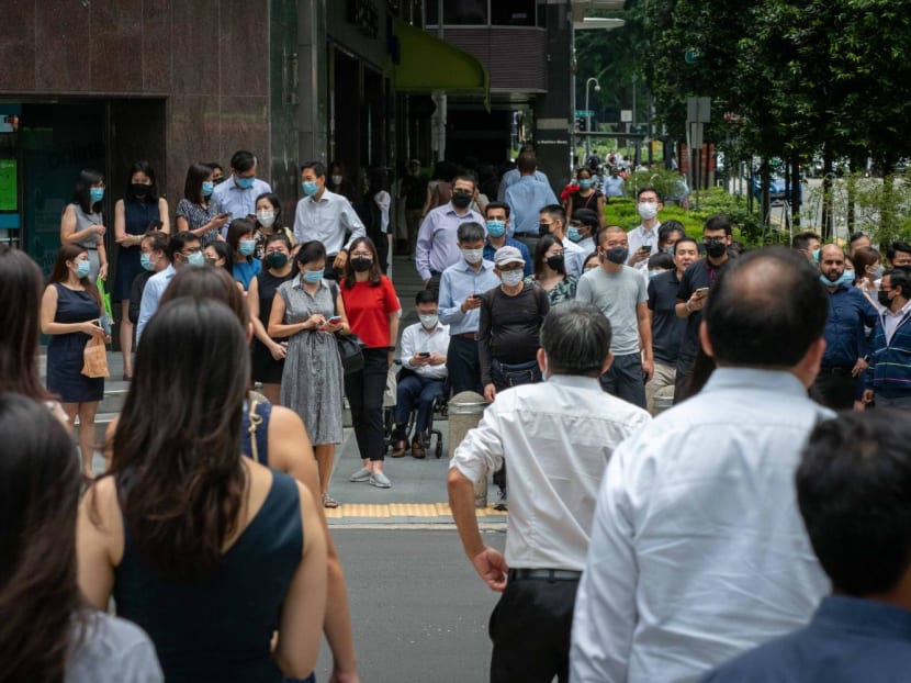 In the second quarter of 2022, resident employment rose by 7,100, while non-resident employment increased by 59,400, the Ministry of Manpower said. In the second quarter of 2022, resident employment rose by 7,100, while non-resident employment increased by 59,400, the Ministry of Manpower said.