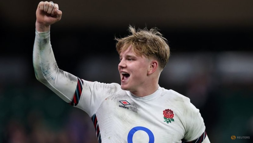 Youth no barrier for Pollock, says fellow teenage star Farrell