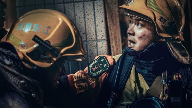 《惊天救援》　绝望中的光