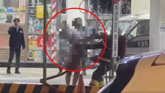 台湾加油站纵火事件 男子淋汽油自焚扑向民众