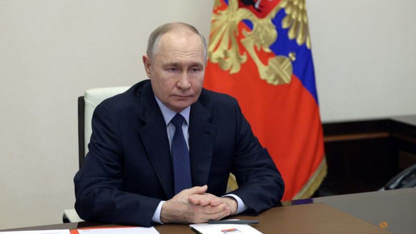 Putin tells Trump 'peace negotiations' on Ukraine possible in first call Putin tells Trump 'peace negotiations' on Ukraine possible in first call
