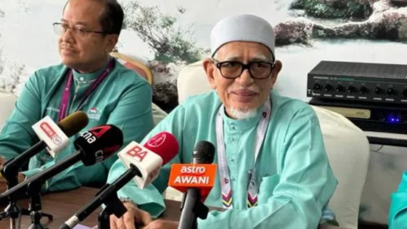 Presiden PAS Hadi Awang berdepan pertarungan 4 penjuru Presiden PAS Hadi Awang berdepan pertarungan 4 penjuru
