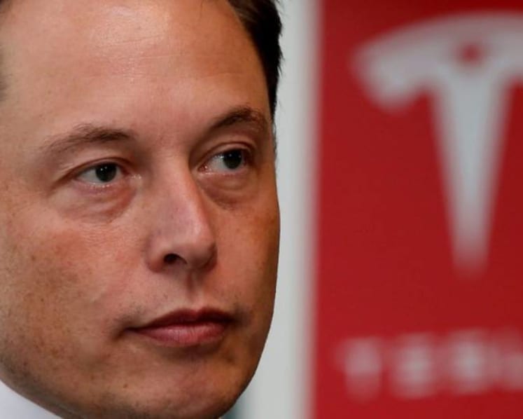Elon Musk revives 'pedo' controversy in Twitter spat
