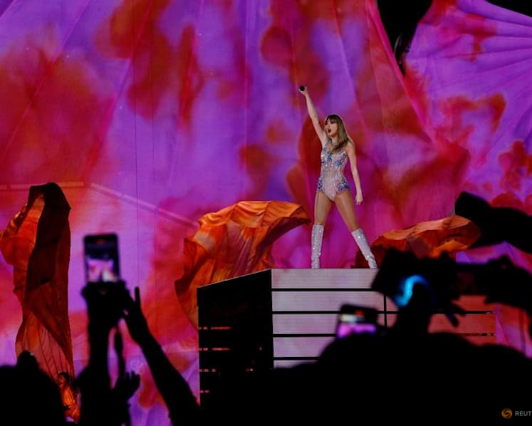 Taylor Swift launches legal broadside at a college student who tracks private jets via public data