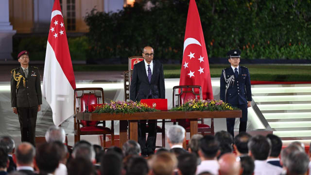 尚达曼总统：我国政治领导层再次平稳有序过渡