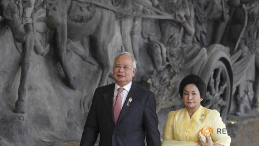 நஜிப்பின் மனைவியின் வங்கிக் கணக்குப் பரிமாற்றங்கள் விசாரிக்கப்பட்டு வருகின்றன