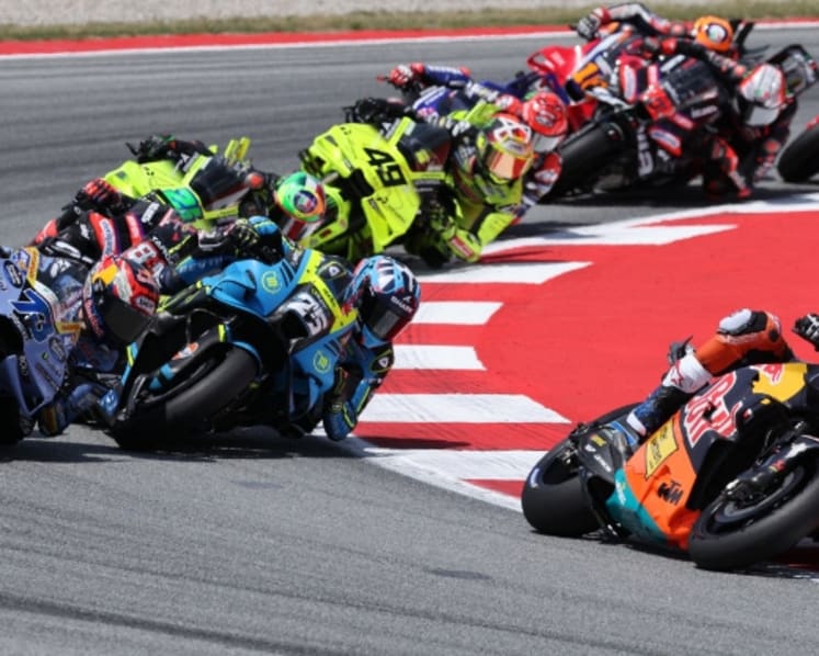 Di Giannantonio wins crash-marred Catalan GP after double red flag drama