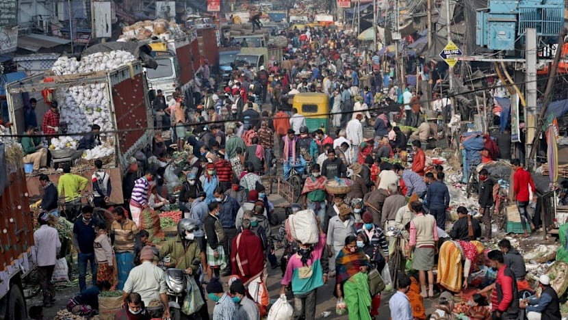 இந்தியாவில் பொருள் சேவை வரி கணிசமாகக் குறைக்கப்படுகிறது