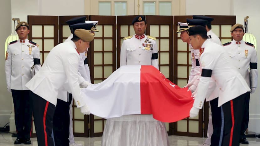 Loyal staff give Mr Lee Kuan Yew final send-off