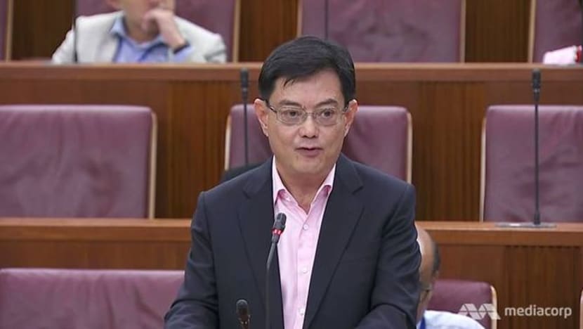 DPM Heng keluarkan arahan pembetulan terhadap pengguna Facebook atas dakwaan palsu Belanjawan Berdaya Tahan DPM Heng keluarkan arahan pembetulan terhadap pengguna Facebook atas dakwaan palsu Belanjawan Berdaya Tahan