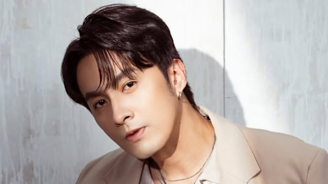 男星遭霸凌“抽屉塞剩菜”，主谋竟求进演艺圈！