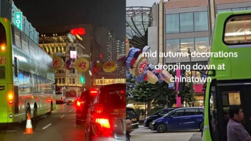 Pergerakan trafik di Chinatown terjejas setelah perhiasan pesta kuih bulan terjuntai