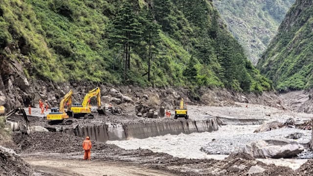 西藏北部发生5级地震 离尼泊尔山洪地区数百英里